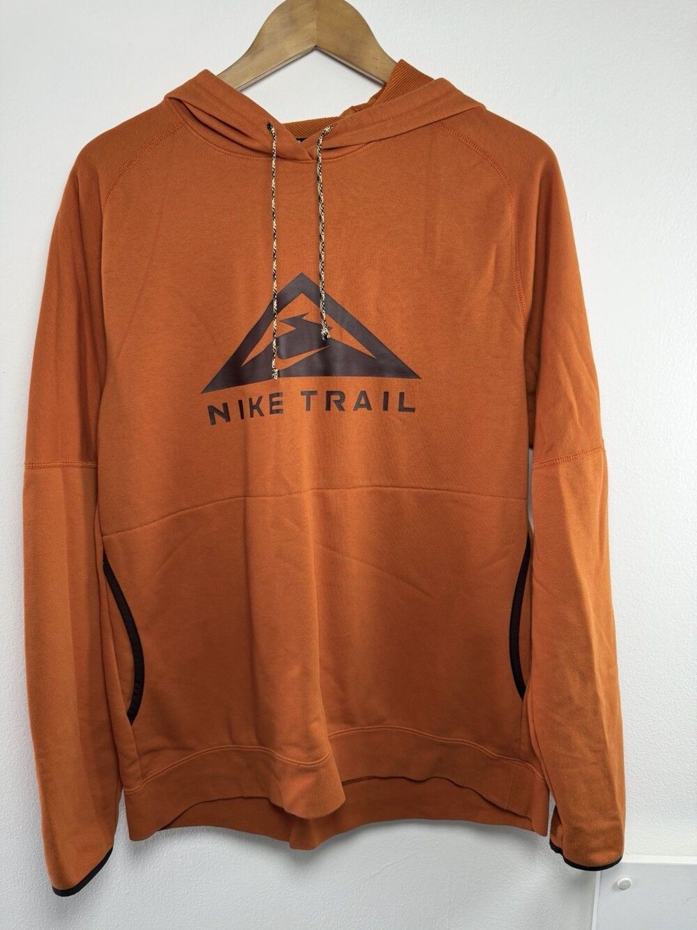 Nike Trail Magic Hour Dri-FIT Hoodie Men’s M Orange Running DV9324-885